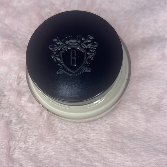 Bobbi Brown Vitamin Enriched Face Base - Picture 4 of 4